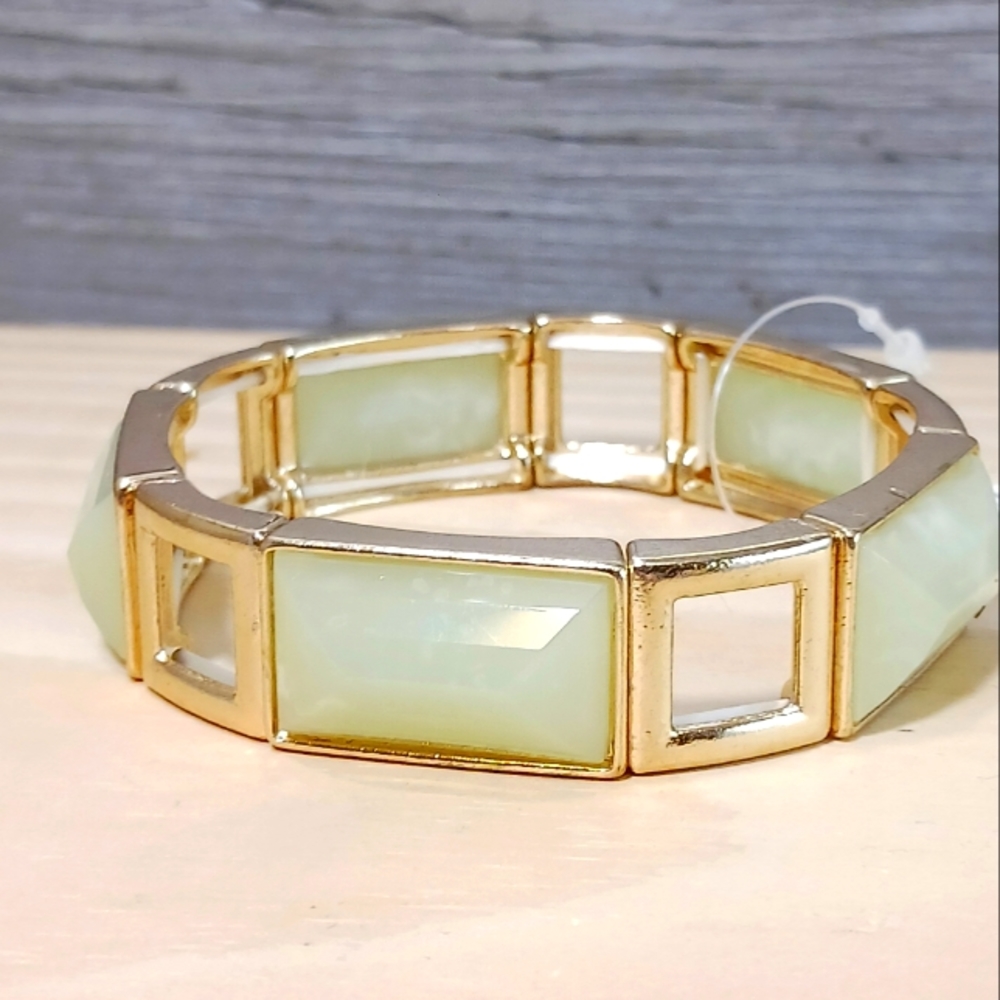 Mia Bracelet Women's 7 Inch Gold Green Geometric Shaped Strech Jewelry